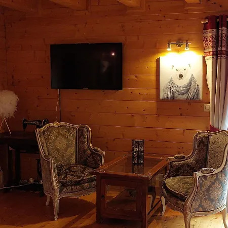 D'hotes L'ours Bleu فندق مبيت وإفطار *